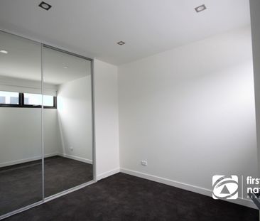 Modern Living with Stunning City Views - Photo 5