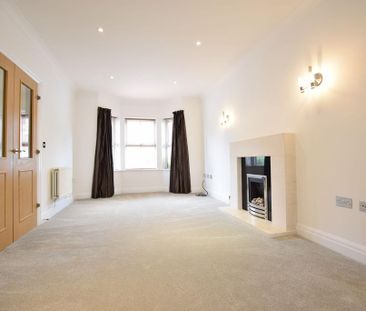 4 bedroom detached house to rent - Photo 1