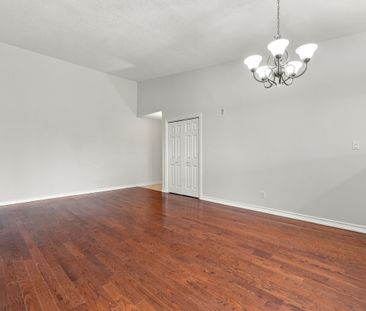 For Lease - 1470 Bishops Gate Unit# 402, Oakville, Ontario - Photo 1