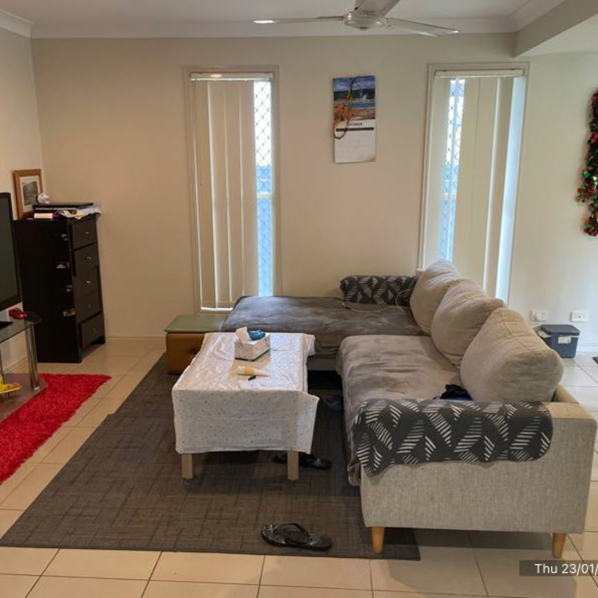 Centrally Located Duplex - Photo 1