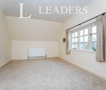 4 bedroom house to rent Coates, Cirencester, GL7 - Photo 3