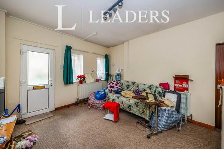 1 bedroom house to rent - Photo 2