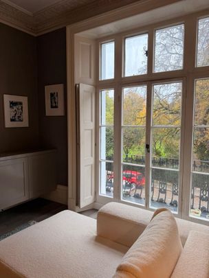 1 Bed Flat, Royal Crescent, W11 - Photo 1