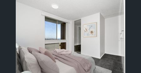 FULLY RENOVATED ON THE ESPLANADE - Photo 2