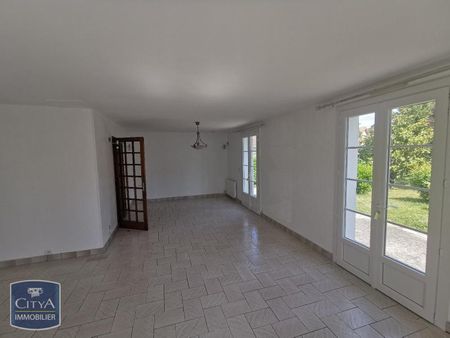 Location Maison 4 pièces 96m² LA COURONNE 16400 - Photo 3