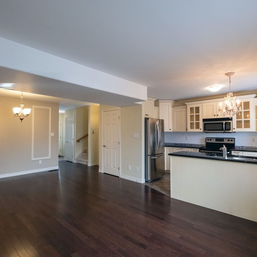 For Lease - 8 Ava Court, Belleville, Ontario - Photo 1