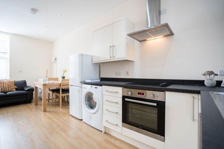 1 bedroom flat to rent - Photo 5