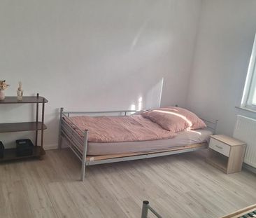 Dreizimmerwohnung inKornburg Nürnberg Jobcenter möglich - Photo 1