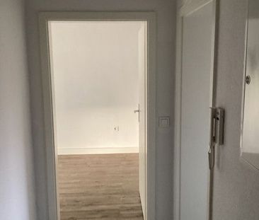 Tolle 2-Zimmer-Wohnung für Ihr individuelles Wohnerlebnis! - Photo 2