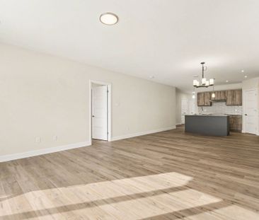 For Lease - 440 Falcon Lane Unit# A, Russell, Ontario - Photo 2