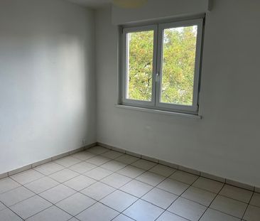 Location Appartement 3 pièces 61m² - Photo 2