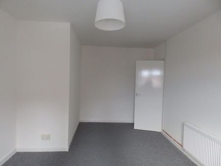 2 bedroom House To Let Total Size: 1034 SQ FT - Photo 4