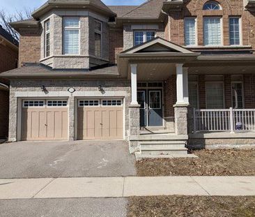 Detached Home For Lease | W8107290 - Photo 3