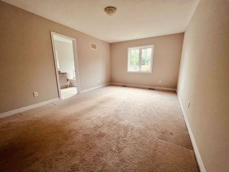 For Lease - 63 Greenwood Drive, Essa, Ontario - Photo 2