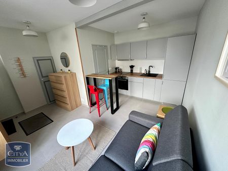 Location Appartement 1 pièce 18m² CHATEAUROUX 36000 - Photo 3