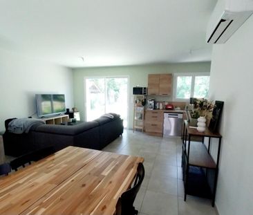 Location Maison 4 pièces 80m² ST DENIS DE PILE 33910 - Photo 3