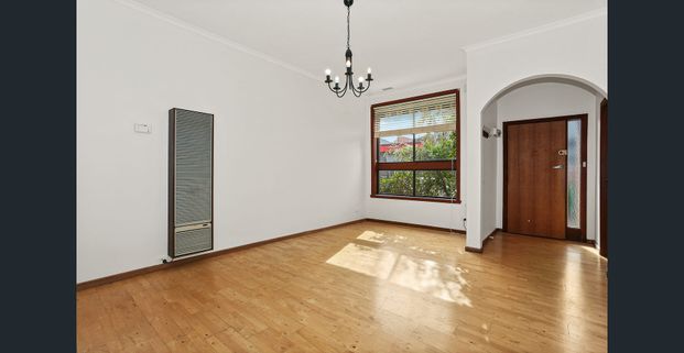 In the Heart of Glenroy! - Photo 1