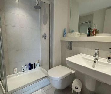Longfield Centre, Prestwich, Manchester, M25 - Photo 5