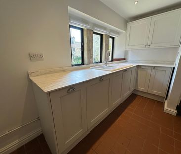 The Street, Chippenham, Grittleton - Photo 6