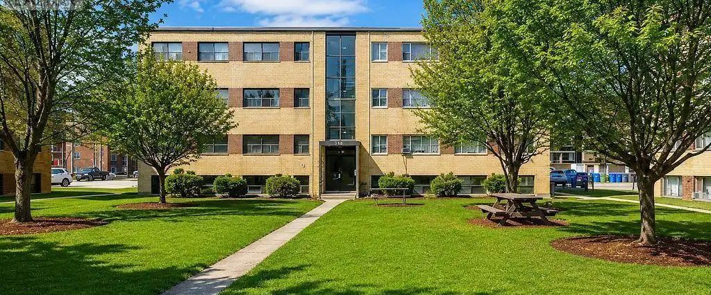 1 - 799 ROBINSON STREET — 2 Bedroom - Photo 1
