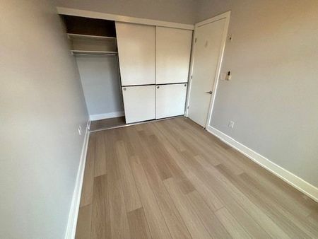 For Lease - 100 Champagne Avenue Unit# 210, Dows Lake - Civic Hospital and Area, Ontario - Photo 3