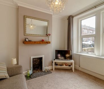 2 Bed Terraced House, Orchard Road, BS5 - Photo 2