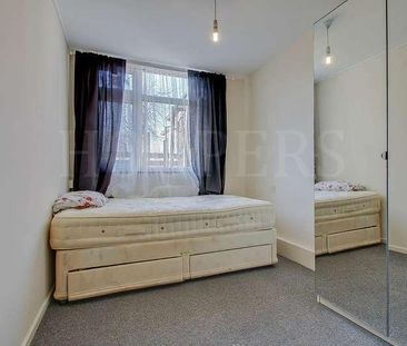 Rainborough Close, London, NW10 - Photo 2