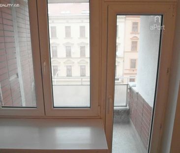 Pronájem bytu 2+1 51 m² - Photo 2