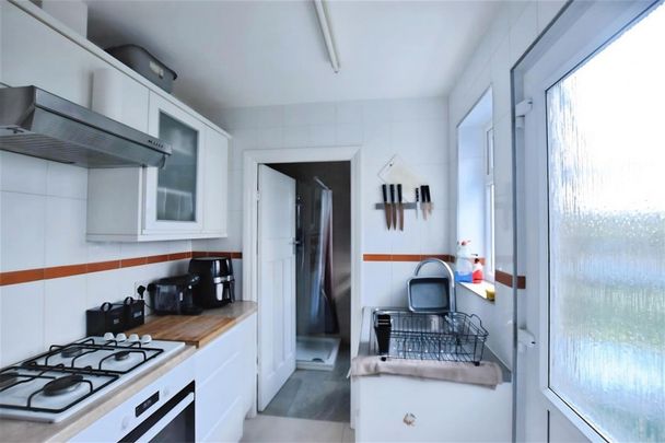 Sheepcot Drive, Watford, Hertfordshire - Photo 1