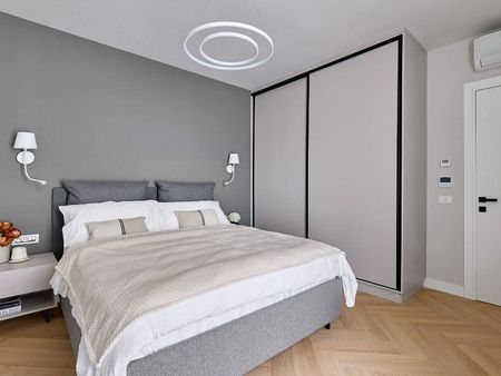 APARTAMENT DE INCHIRIAT CU 2 CAMERE // Pet friendly//100 METRI METROU - Fotografie 3