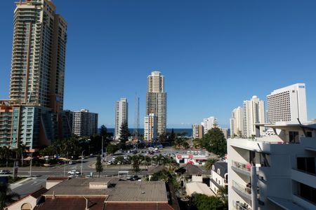 Highly sought after 2bedroom, 2 bathroom and 2 carpark unfurnished apartment - Photo 3