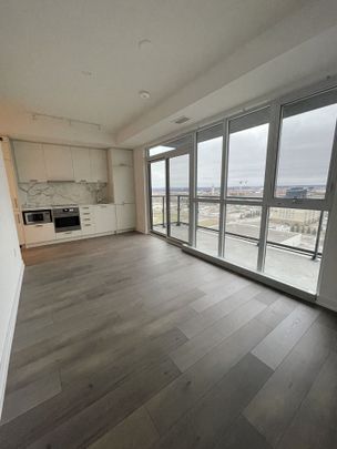 For Lease - 10 Honeycrisp Crescent Unit# 1717, Vaughan, Ontario - Photo 1