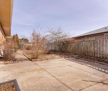 For Lease - 492 Pinegrove Road, Oakville, Ontario - Photo 5