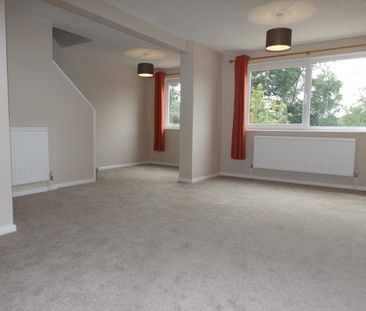 Ashdown Close, Hiltingbury - Photo 1