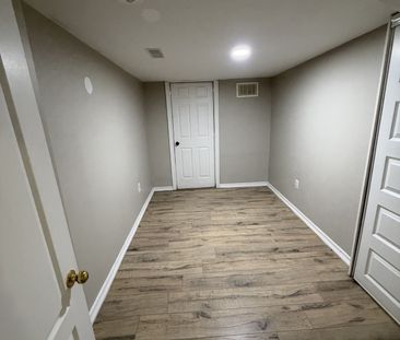 For Lease - 25 Portstewart Crescent, Brampton, Ontario - Photo 3