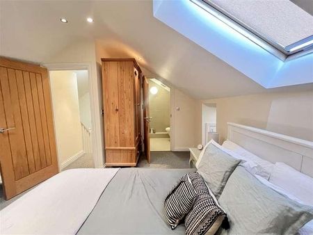 Evron Place, Hertford, SG14 - Photo 4