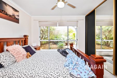 10 Tuscanny Wy, Woodcroft SA 5162 - House For Rent | Domain - Photo 4