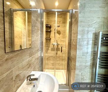 4 bedroom terraced house to rent - Photo 2