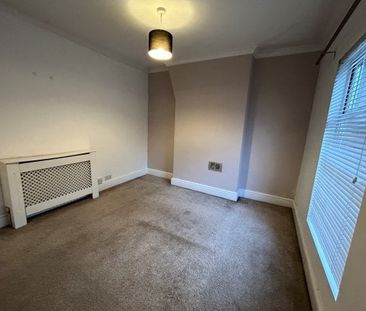 Bearwood Hill Road, Burton-on-Trent, DE15 - Photo 1