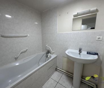 Location Appartement 2 pièces 35m² ST LEONARD DE NOBLAT 87400 - Photo 4