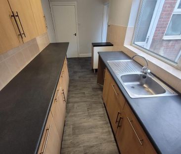 2 bedroom terraced house to rent - Photo 6