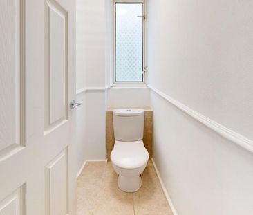 4 bedroom semi-detached house to rent - Photo 2