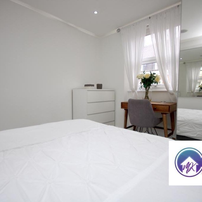 1 Bedroom Room in Flat Share To Rent - Photo 1