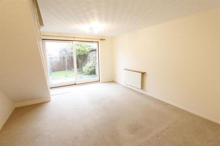 2 bedroom terraced house to rent - Photo 2