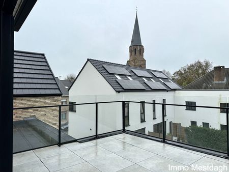 Nieuwbouw appartement op de 2de verdieping, instapklaar, met ruim zuid gericht zonnig terras. - Foto 4