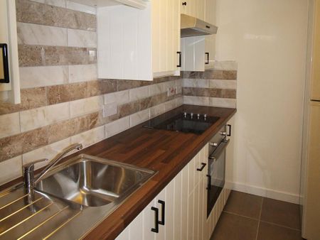 3 bedroom flat share to rent - Photo 5