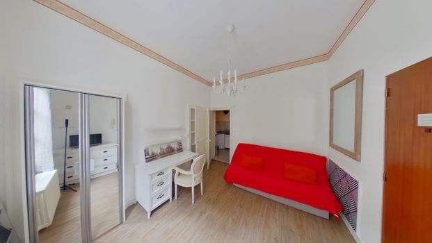 Location Appartement 1 pièce Meublé 19m² POITIERS 86000 - Photo 1
