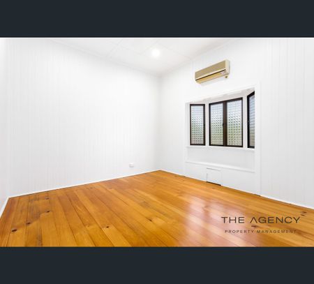 23 Medcraf Street, Park Avenue, Qld 4701 - Photo 4
