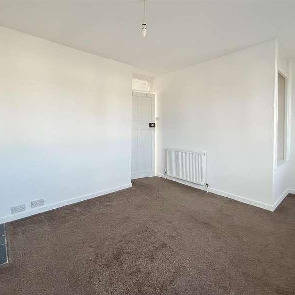 Hampden Avenue, Eastbourne, BN22 - Photo 1