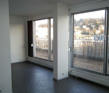 Location Appartement 4 pièces 76m² BESANCON 25000 - Photo 2